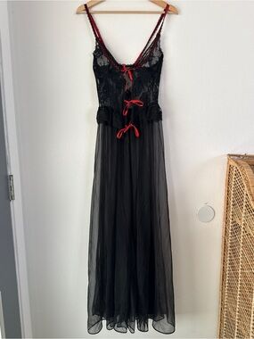 Vintage Fredericks of Hollywood J Black Sheer Maxi Lingerie Mesh M